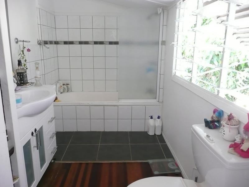 1 Pelican Street, Collinsville QLD 4804