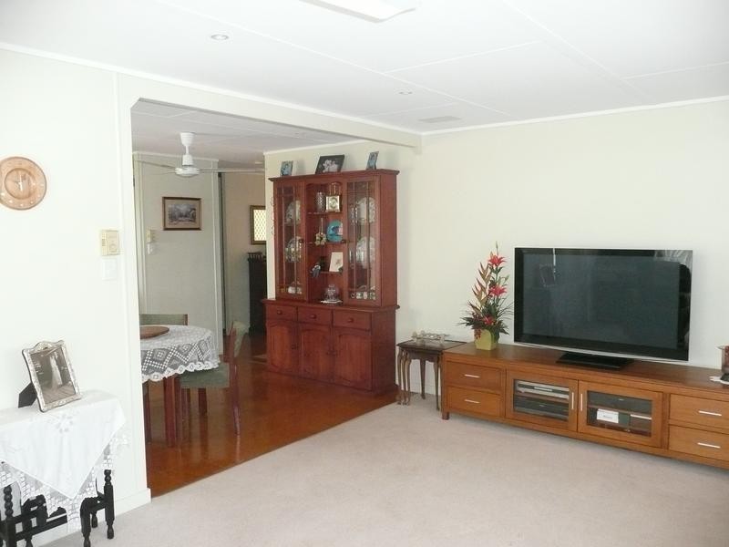 15 Collin Road, Collinsville QLD 4804