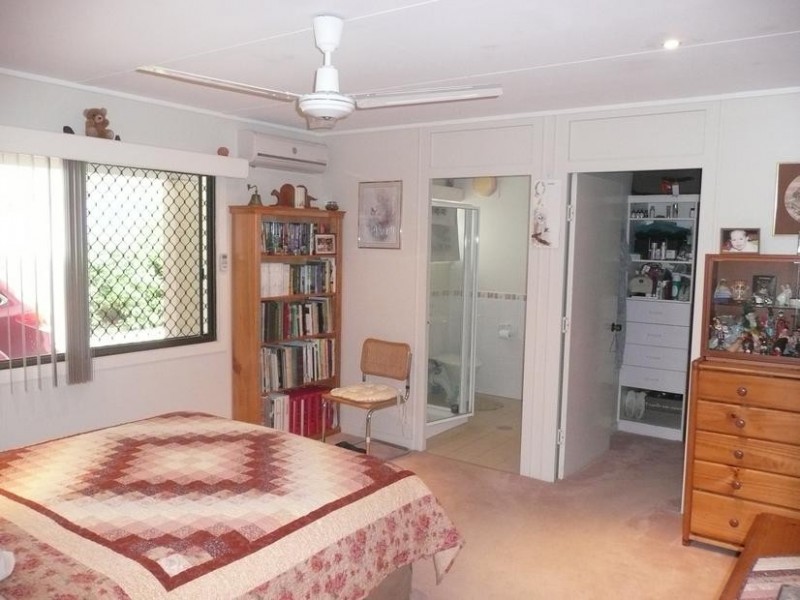 15 Collin Road, Collinsville QLD 4804