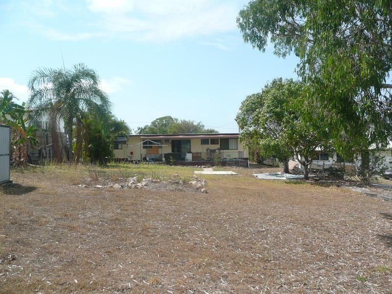 98 Kennedy Street, Bowen QLD 4805