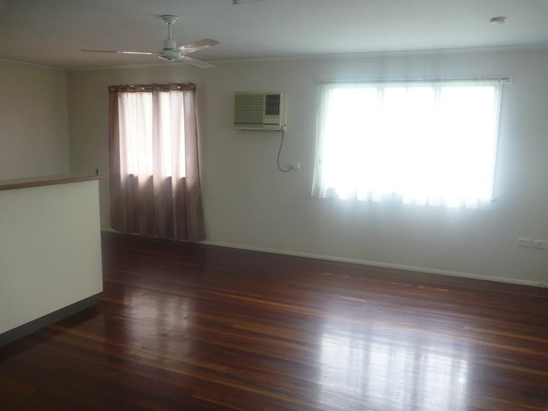 21 Hay Street, Bowen QLD 4805
