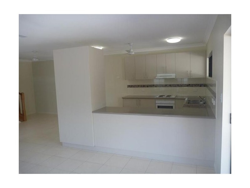 1/62 Livingstone, Bowen QLD 4805