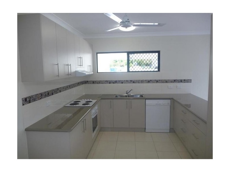 1/62 Livingstone, Bowen QLD 4805