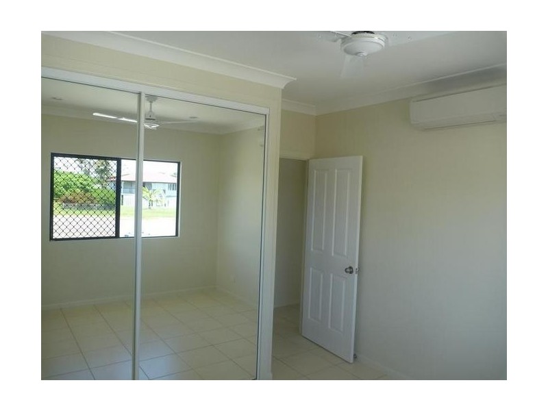 1/62 Livingstone, Bowen QLD 4805