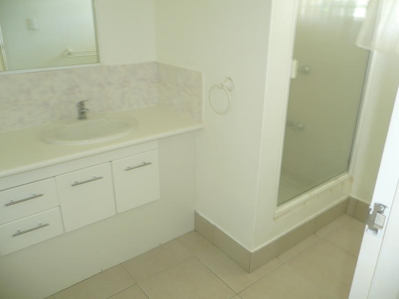 6 Rodney Street, Bowen QLD 4805