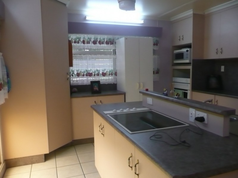 28 Conway Street, Collinsville QLD 4804