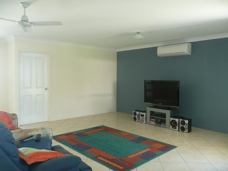 10 Lemon Grove, Bowen QLD 4805