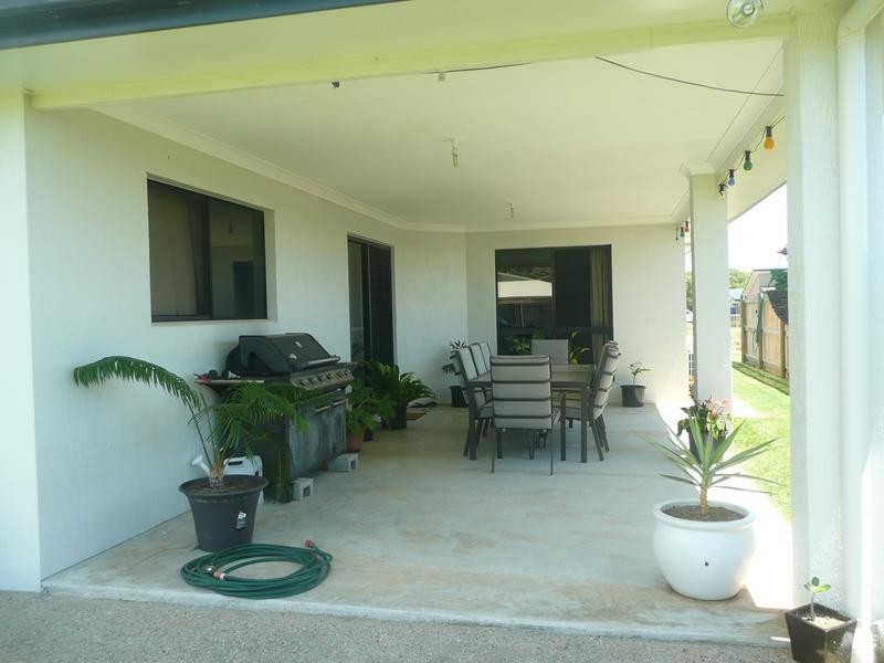 10 Lemon Grove, Bowen QLD 4805