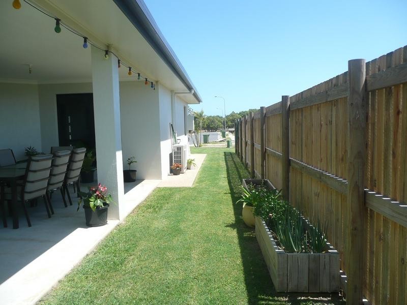 10 Lemon Grove, Bowen QLD 4805
