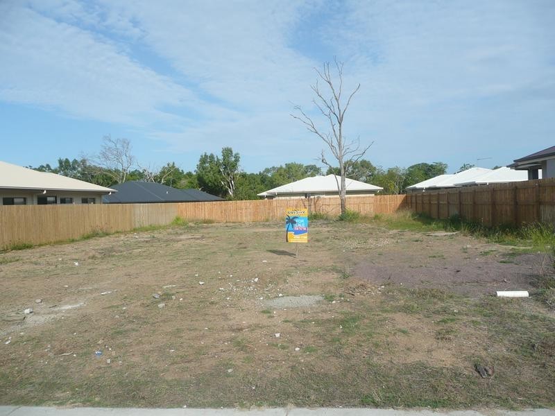 6 Cowrie Street, Bowen QLD 4805