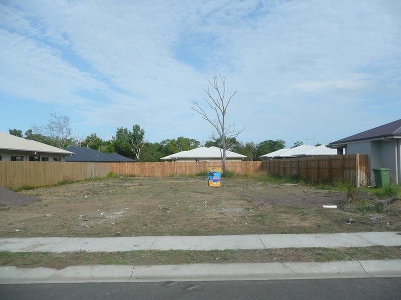 6 Cowrie Street, Bowen QLD 4805