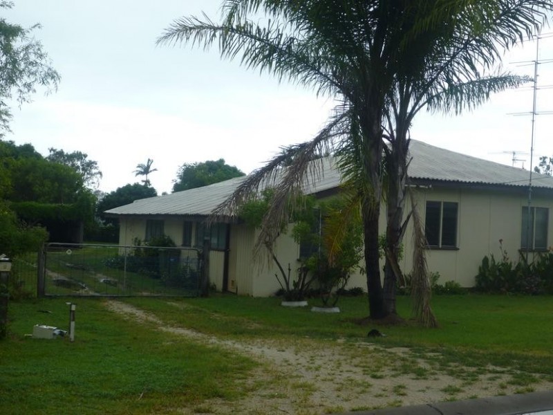 6 Field Street, Bowen QLD 4805