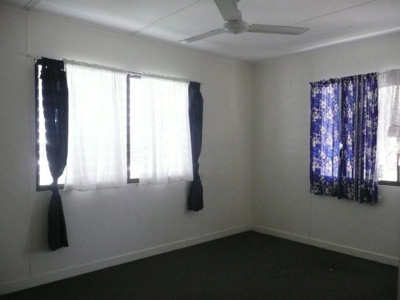 3 Hay Street, Bowen QLD 4805