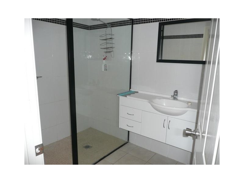 1/13 Queens Road, Bowen QLD 4805