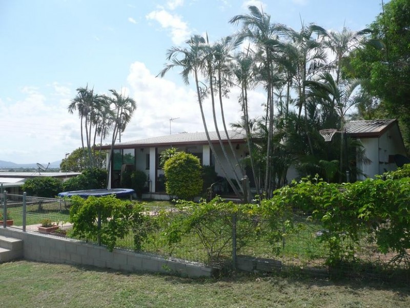 96 Kennedy Street, Bowen QLD 4805