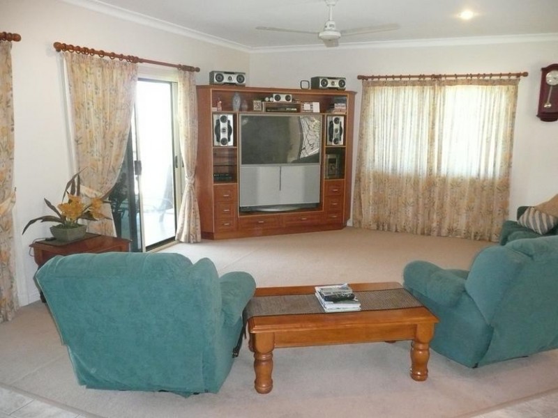 27 Africandar Road, Bowen QLD 4805