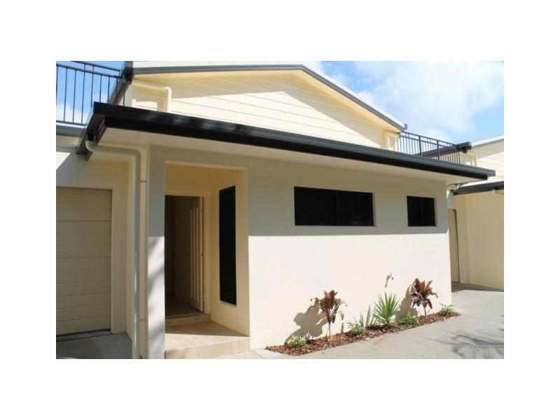 2/56 Murroona Road, Bowen QLD 4805