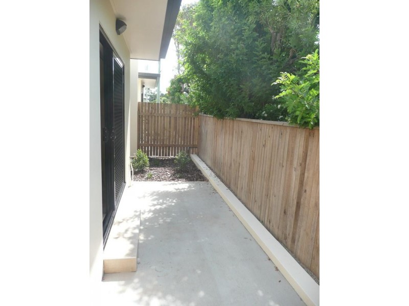 4/56 Murroona Road, Bowen QLD 4805