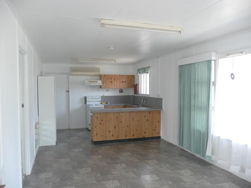 71 Whyte Avenue, Bowen QLD 4805