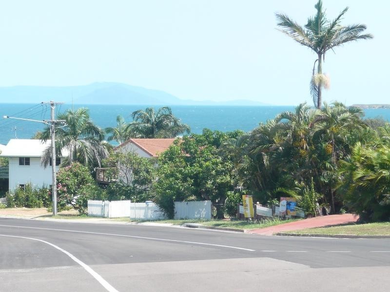 28 Rose Bay Road, Bowen QLD 4805