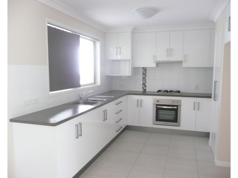 34 Reynolds Street, Bowen QLD 4805