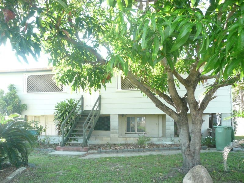 House 2/9 Thomas Street, Bowen QLD 4805