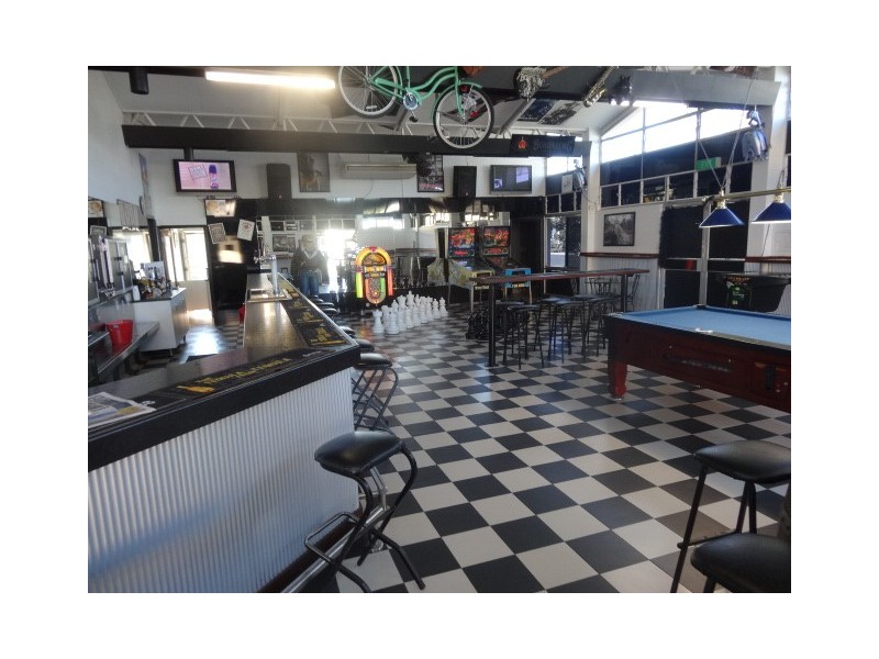 59 Herbert Street, Bowen QLD 4805