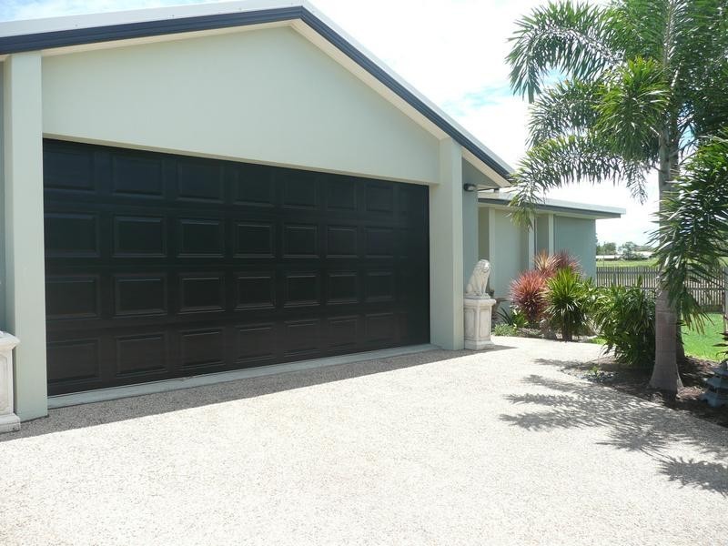21 Hillview Place, Bowen QLD 4805