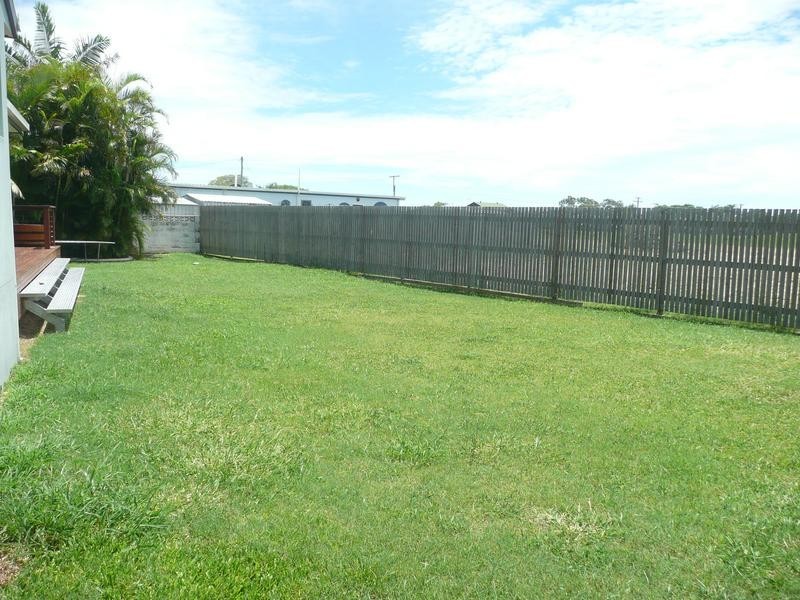 21 Hillview Place, Bowen QLD 4805