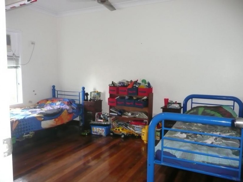 34 Sinclair Street, Bowen QLD 4805