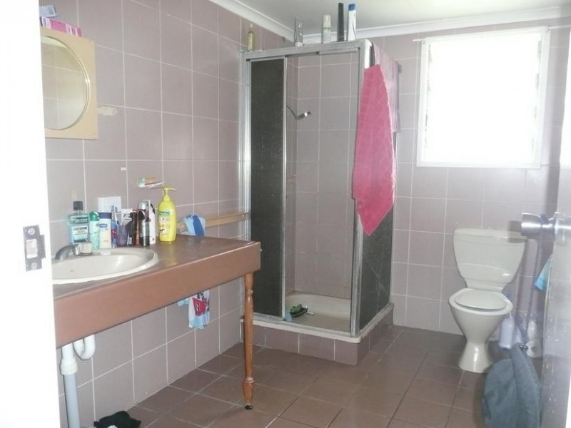 34 Sinclair Street, Bowen QLD 4805