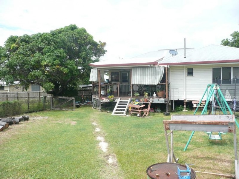 34 Sinclair Street, Bowen QLD 4805