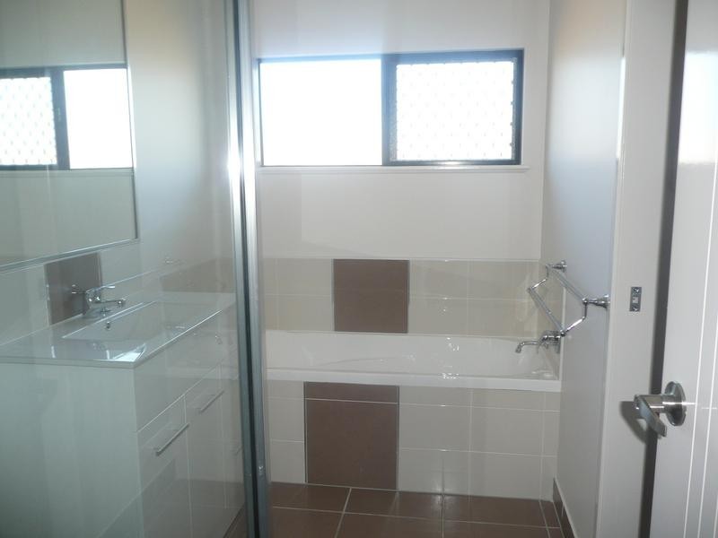 8 Nautilus Street, Bowen QLD 4805