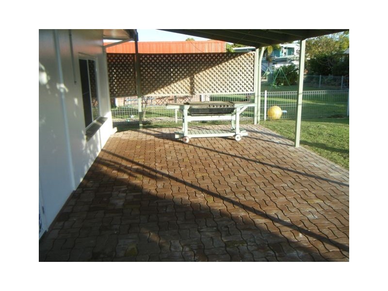 137 Herbert Street, Bowen QLD 4805