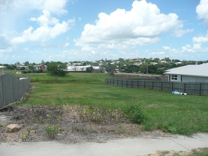 17 Yardley Court, Bowen QLD 4805