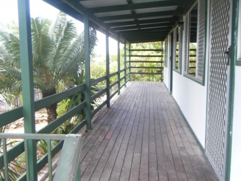 4 Poole Street, Bowen QLD 4805