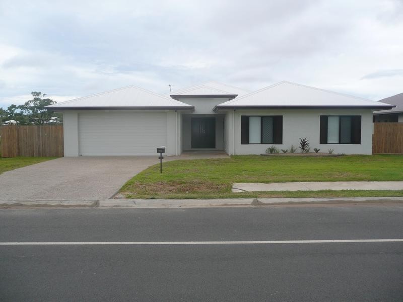 34 Scenic Drive, Bowen QLD 4805