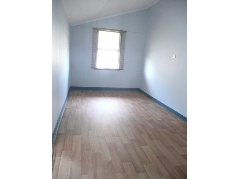 64 Livingstone Street, Bowen QLD 4805