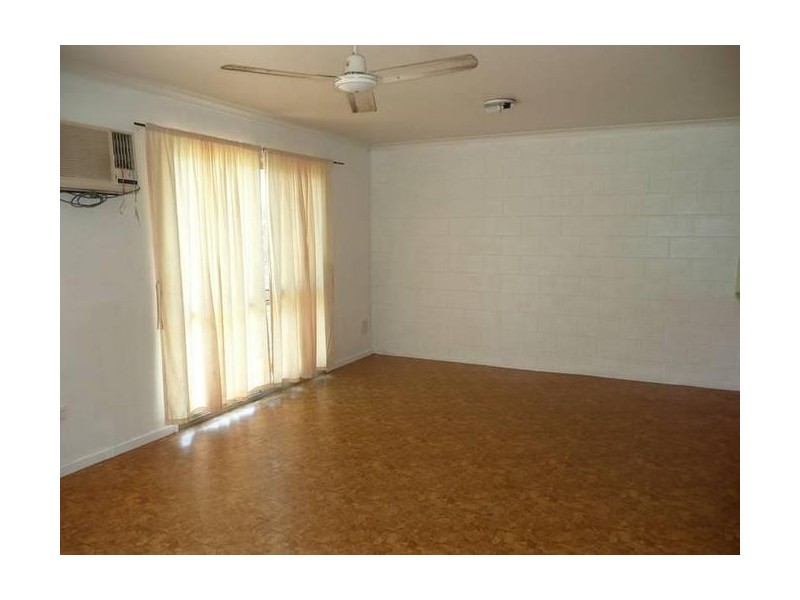 2/20 Johnston Street, Bowen QLD 4805