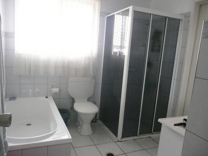 39 Coral Street, Bowen QLD 4805