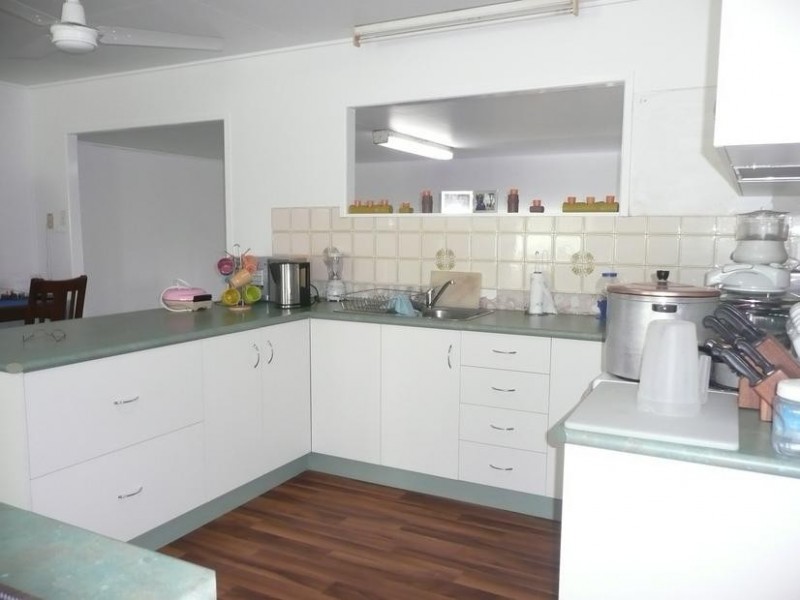 20 West Street, Bowen QLD 4805