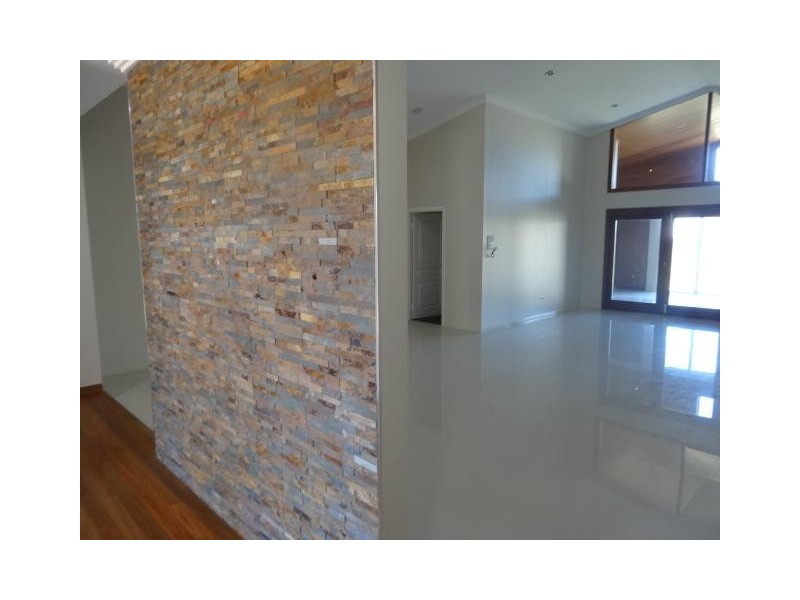 5 Daniel Street, Bowen QLD 4805