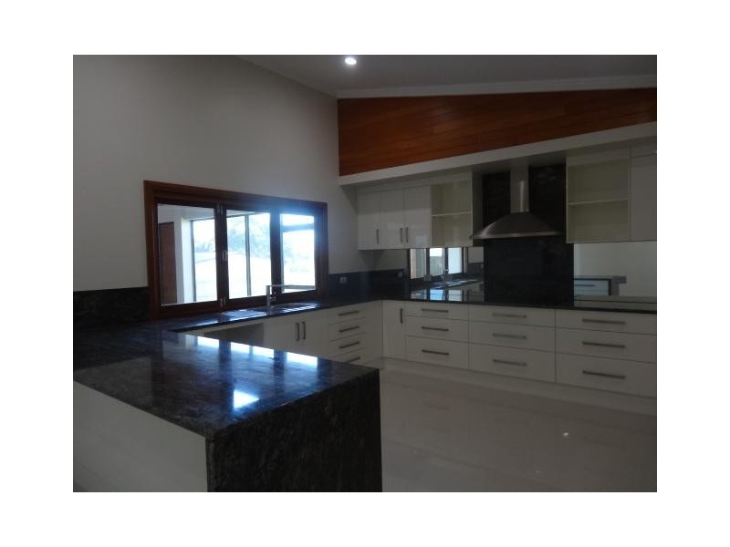 5 Daniel Street, Bowen QLD 4805