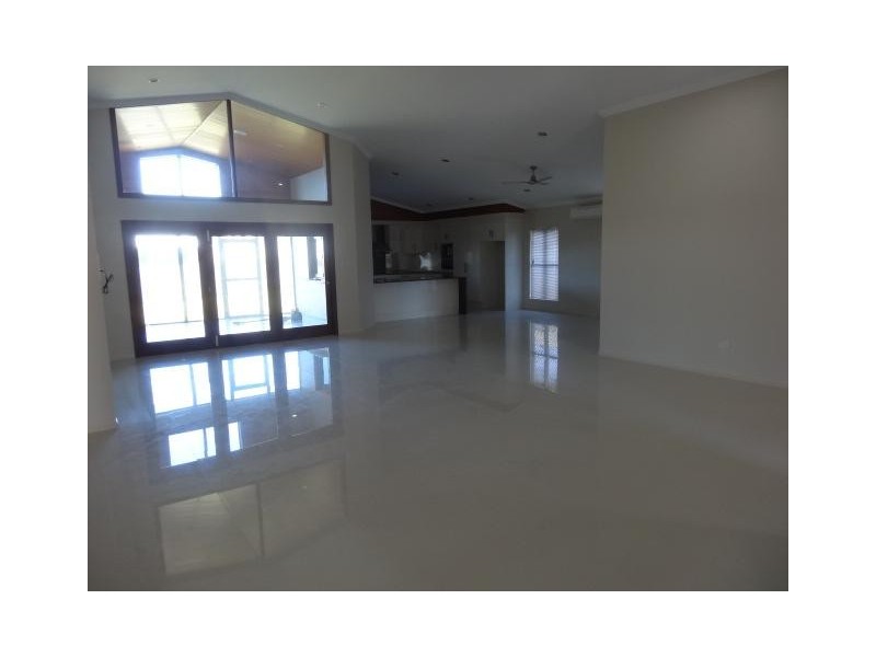 5 Daniel Street, Bowen QLD 4805