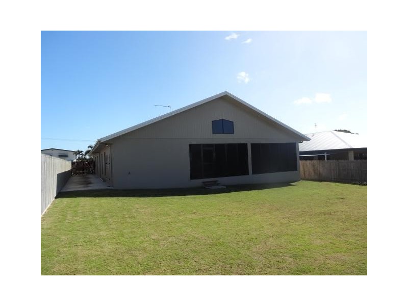 5 Daniel Street, Bowen QLD 4805