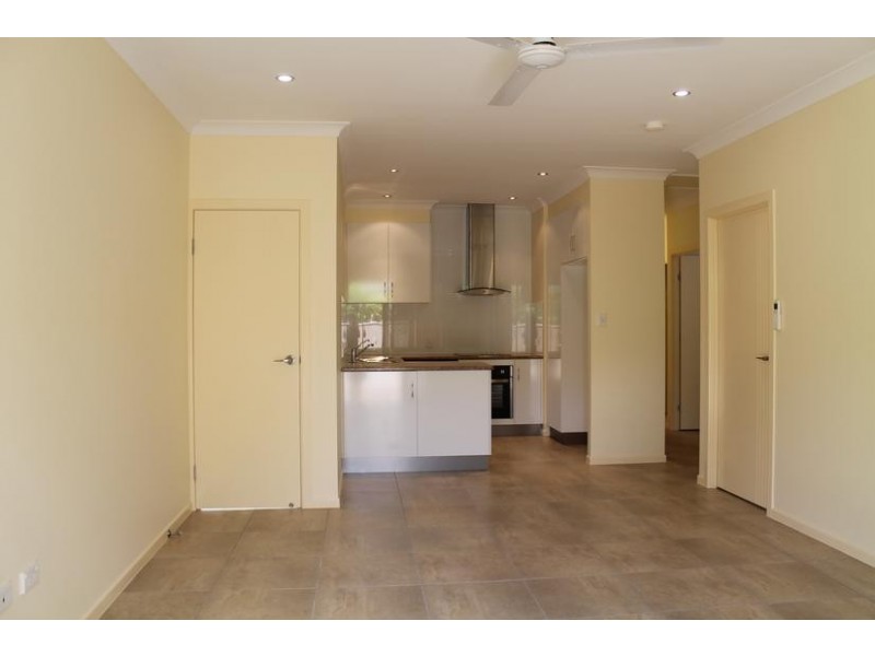 2/56 Murroona Road, Bowen QLD 4805