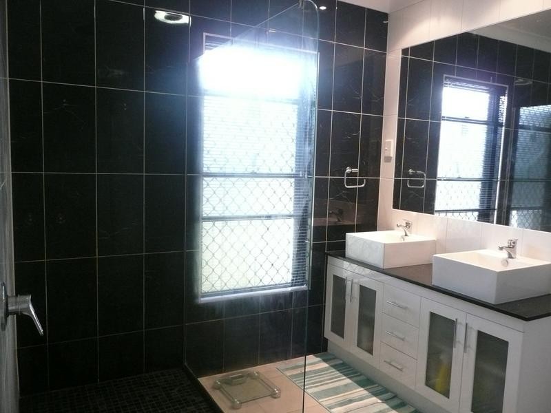 17 Lime Tree Court, Bowen QLD 4805