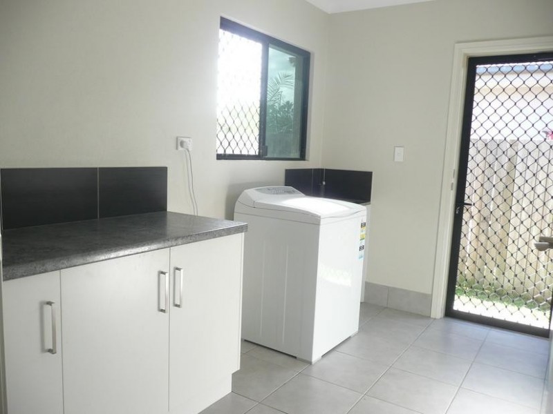 17 Lime Tree Court, Bowen QLD 4805