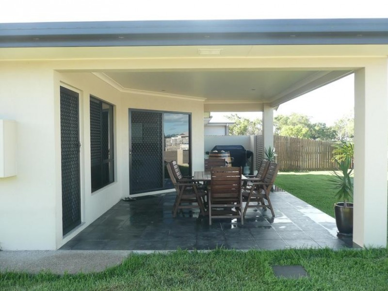 17 Lime Tree Court, Bowen QLD 4805