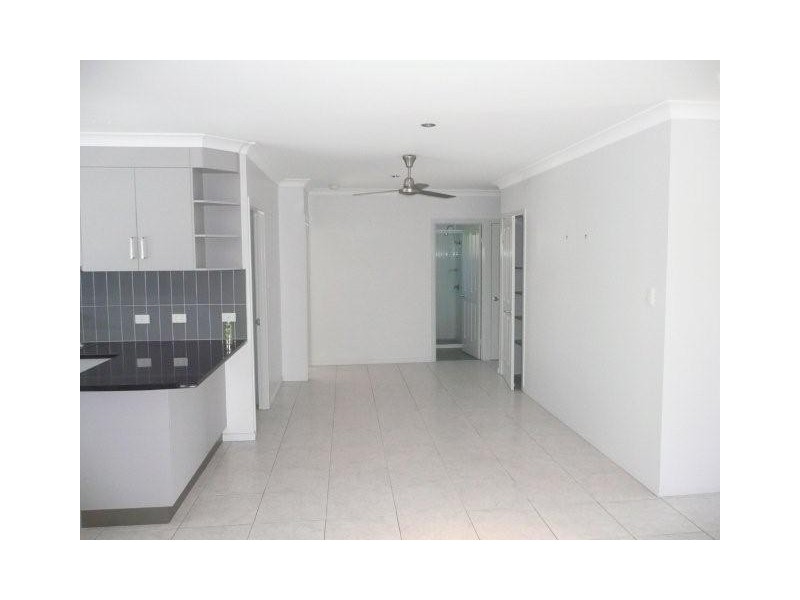 Unit 4 Belgravia Road, Bowen QLD 4805